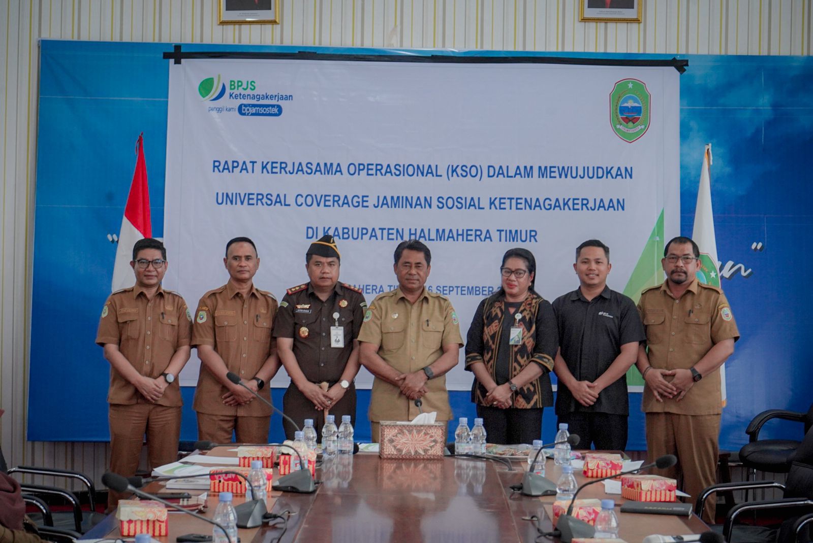 Bupati Haltim Hadiri Rapat KSO Dalam Wujudkan Universal Coverage di Halmahera Timur